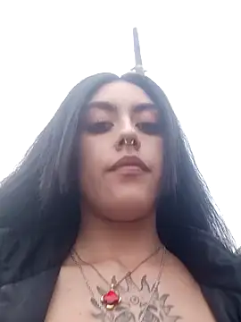 Snapshot of Mazikeen-- chatting on February 7, 2025, 10:52 pm Mazikeen-- online show from February 7, 2025, 10:52 pm