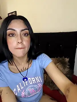 Snapshot of Mazikeen-- chatting on November 9, 2025, 9:24 pm Mazikeen-- online show from November 9, 2025, 9:24 pm