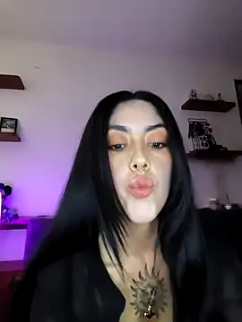 Snapshot of Mazikeen-- chatting on November 29, 2025, 9:51 pm Mazikeen-- online show from November 29, 2025, 9:51 pm