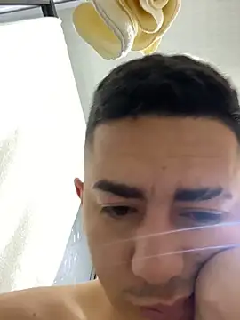 DanielGomez9 online show from December 2, 2024, 12:51 pm