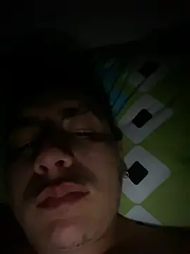 DanielGomez9 online show from February 28, 2025, 7:48 am