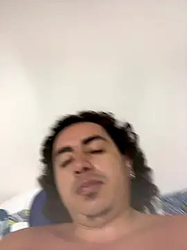 DanielGomez9 online show from December 4, 2025, 4:44 am