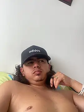 Snapshot of DanielGomez9 chatting on July 11, 2026, 2:53 pm DanielGomez9 online show from July 11, 2026, 2:53 pm