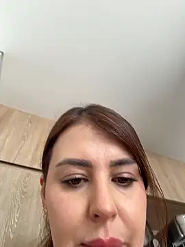 Snapshot of Eva_Gonzalez chatting on April 12, 2026, 2:00 pm Eva Gonzalez online show from April 12, 2026, 2:00 pm