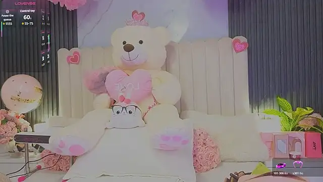 Snapshot of Madiee_Rhea chatting on April 30, 2026, 8:57 pm Madiee Rhea online show from April 30, 2026, 8:57 pm