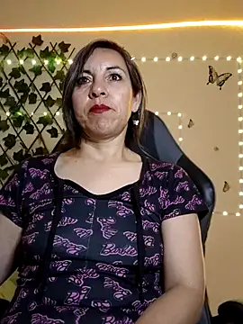 Lady breaks hearts online show from October 6, 2025, 9:18 am