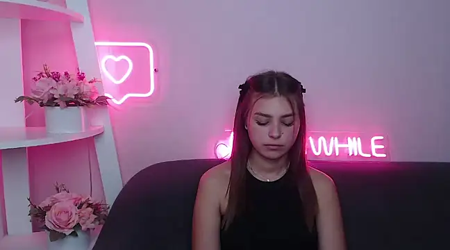 MilanaAngelAs online show from February 21, 2025, 5:53 pm