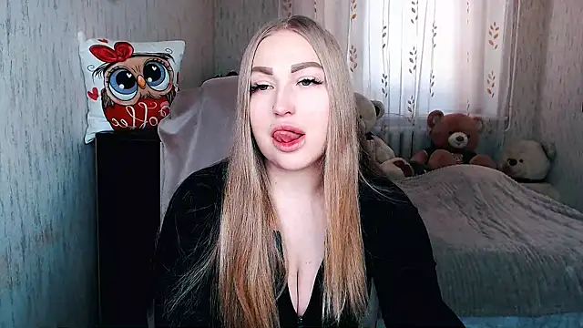 Snapshot of _KittyBoo chatting on February 25, 2026, 7:29 am KittyBoo online show from February 25, 2026, 7:29 am