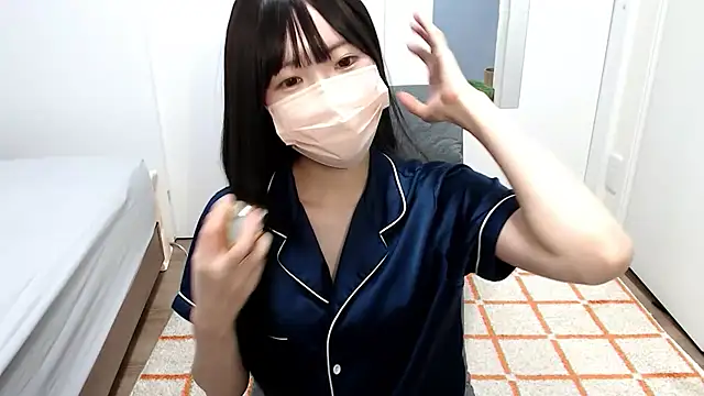  mi tsu ki  online show from February 22, 2025, 10:09 pm