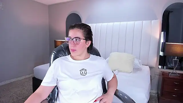 vanity sex online show from October 28, 2025, 11:36 am