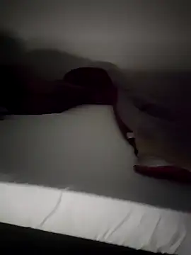 Snapshot of KikiLovesD chatting on April 4, 2026, 9:01 pm KikiLovesD online show from April 4, 2026, 9:01 pm