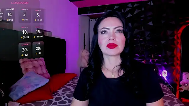 Snapshot of charlottemeyerr chatting on November 24, 2025, 7:35 pm charlottemeyerr online show from November 24, 2025, 7:35 pm