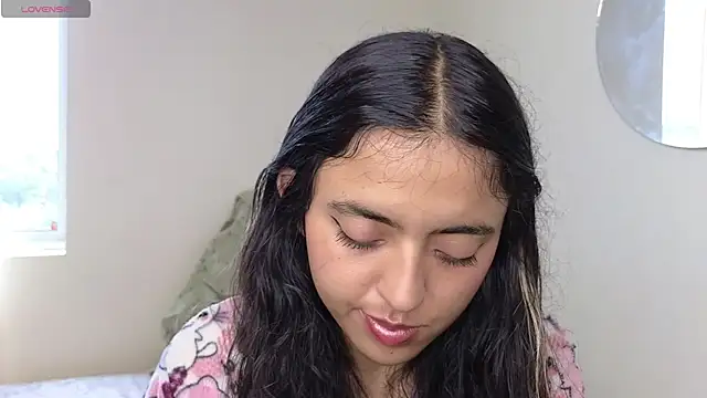 ViolettaSummer online show from October 12, 2025, 5:12 pm