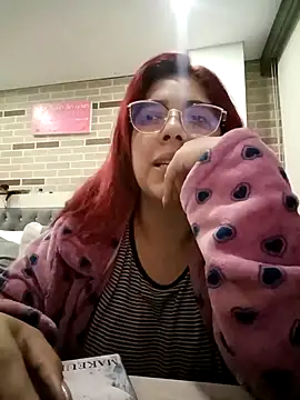 Rousse Collinss online show from December 19, 2024, 4:13 am