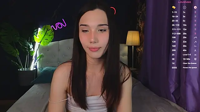 Kaia Sunshine Mia online show from January 31, 2025, 2:39 pm