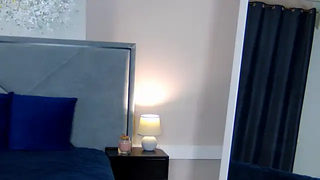 NicoleRosss online show from November 27, 2025, 10:39 am