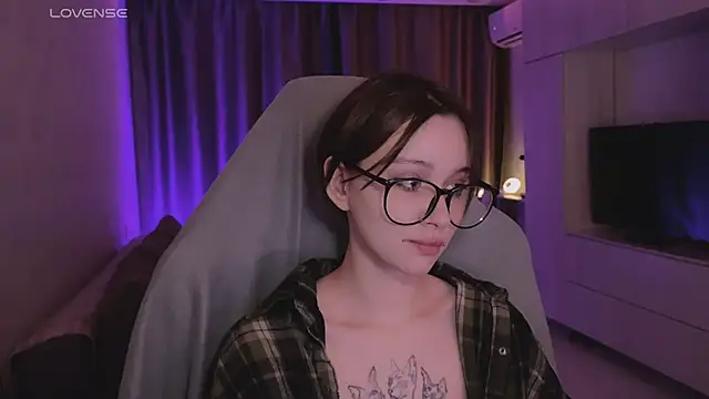 yourconcept online show from September 19, 2025, 9:04 pm