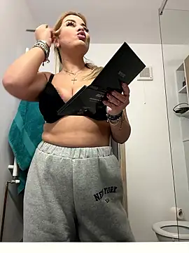 AllysonK online show from January 8, 2026, 11:56 am