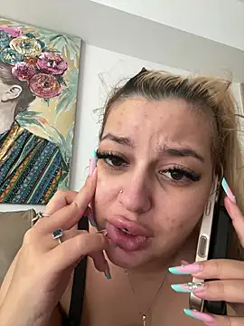 AllysonK online show from June 4, 2026, 1:39 pm