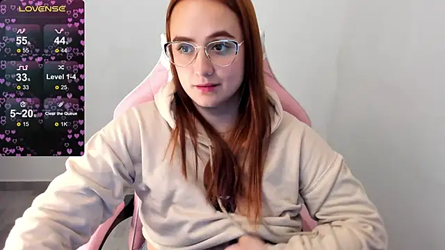 maryluna95 online show from December 14, 2024, 4:12 am