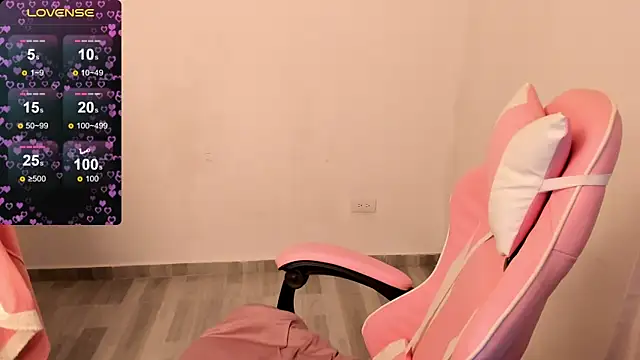 maryluna95 online show from December 28, 2024, 4:19 am