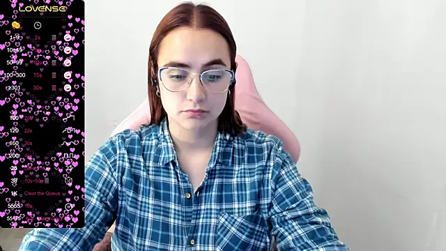 maryluna95 online show from February 12, 2025, 1:52 am