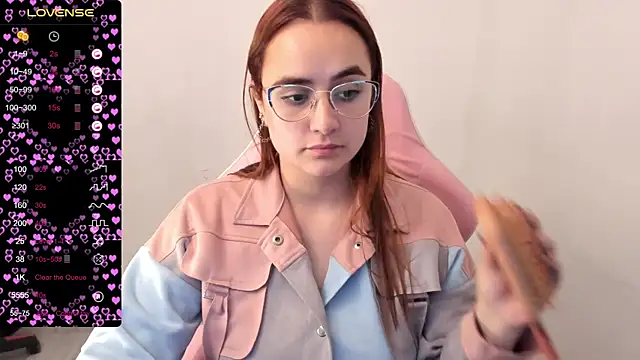 maryluna95 online show from February 18, 2025, 1:54 am