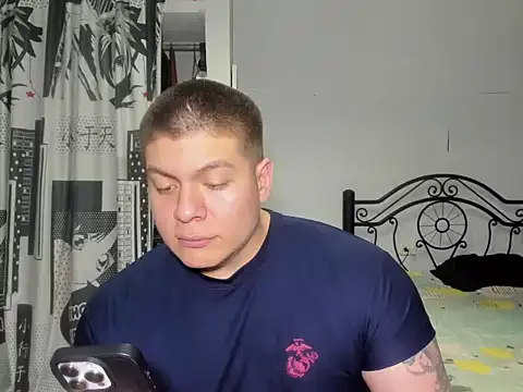 Snapshot of regan_jhonso chatting on December 17, 2025, 6:19 am regan jhonso online show from December 17, 2025, 6:19 am