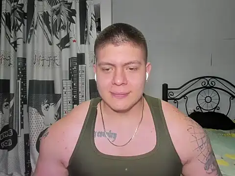 Snapshot of regan_jhonso chatting on December 23, 2025, 6:11 am regan jhonso online show from December 23, 2025, 6:11 am