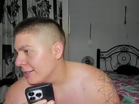 Snapshot of regan_jhonso chatting on February 20, 2026, 6:26 am regan jhonso online show from February 20, 2026, 6:26 am