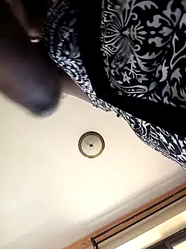 zainabsmile online show from September 22, 2025, 9:11 am