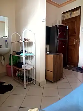 zainabsmile online show from October 10, 2025, 10:14 am