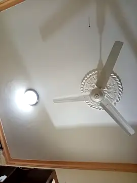 zainabsmile online show from October 27, 2025, 4:00 pm