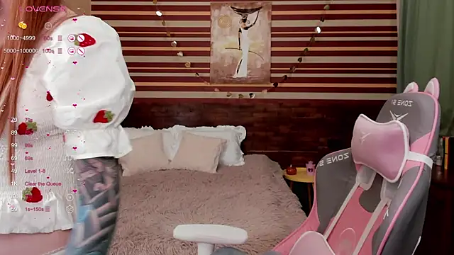 MilanaMua online show from March 20, 2025, 12:43 pm