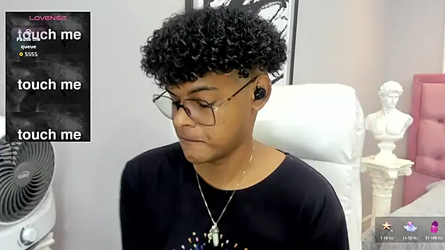 boylittle19cm online show from November 7, 2025, 12:16 pm