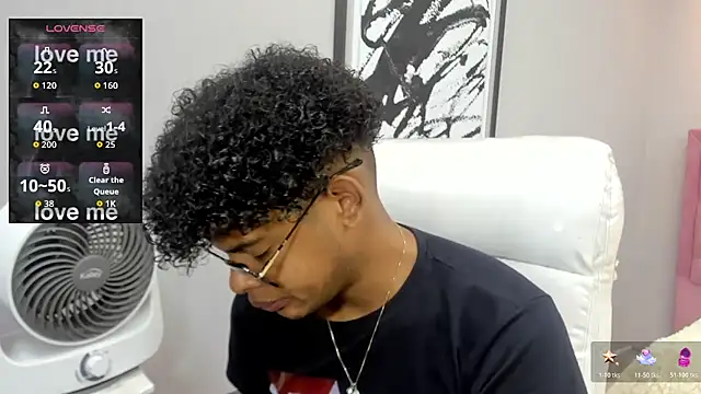 boylittle19cm online show from November 13, 2025, 12:15 pm