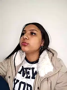 Alix sweet22 online show from December 13, 2024, 8:58 pm