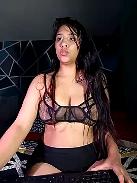 Susan-Rumie online show from December 19, 2024, 11:03 pm