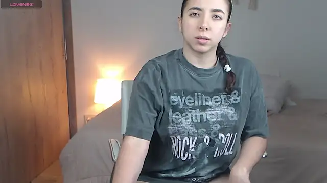 Snapshot of Abii_26 chatting on February 15, 2026, 6:43 am Abii 26 online show from February 15, 2026, 6:43 am