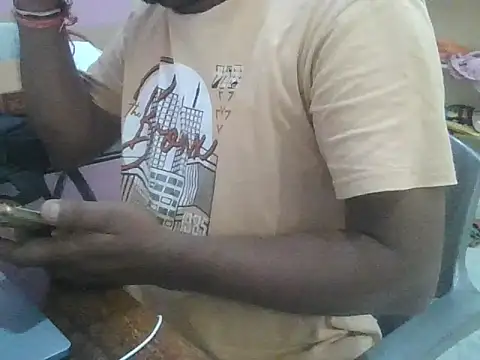 Snapshot of ITGuyhyd chatting on February 5, 2026, 9:47 am ITGuyhyd online show from February 5, 2026, 9:47 am