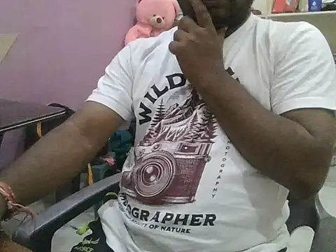 Snapshot of ITGuyhyd chatting on February 8, 2026, 4:10 pm ITGuyhyd online show from February 8, 2026, 4:10 pm