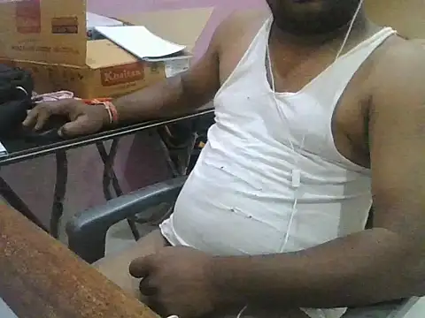 Snapshot of ITGuyhyd chatting on February 12, 2026, 5:41 pm ITGuyhyd online show from February 12, 2026, 5:41 pm