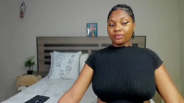 Snapshot of Renee-18 chatting on December 30, 2024, 9:50 pm Renee-18 online show from December 30, 2024, 9:50 pm