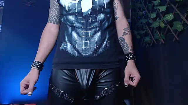 Dicaprioo  online show from October 23, 2025, 2:05 pm