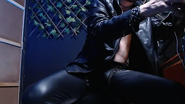 Dicaprioo  online show from November 25, 2025, 5:40 am