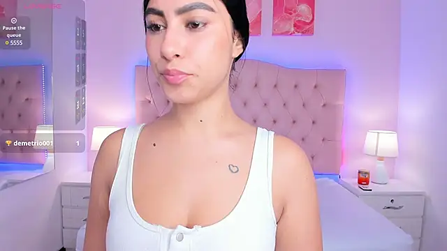 Emily roux online show from March 15, 2025, 8:32 pm