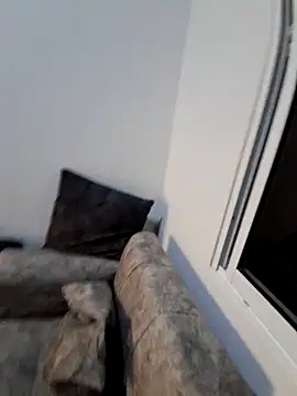 Snapshot of AllyTell chatting on November 24, 2025, 2:50 pm AllyTell online show from November 24, 2025, 2:50 pm