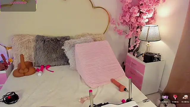 Snapshot of CahitlinBell chatting on February 12, 2026, 7:36 am CahitlinBell online show from February 12, 2026, 7:36 am