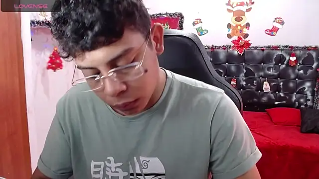 Wiiliam 20 online show from December 18, 2024, 2:17 pm