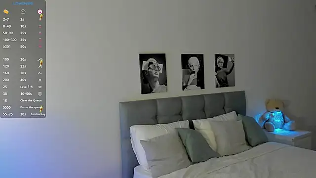 WendiGarcia online show from March 21, 2025, 8:18 pm